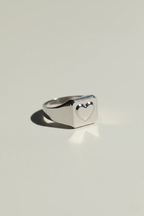 Amour Signet Ring
